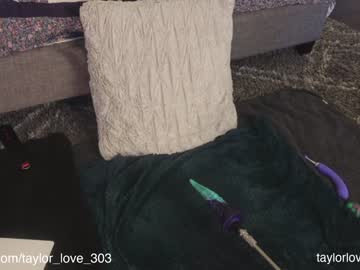 female cam girl taylor_love_303 image #3336589