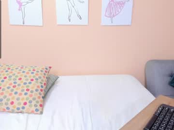 female cam girl letiziafulkers1 image #1980727
