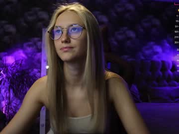 female cam girl angeellina image #3472951