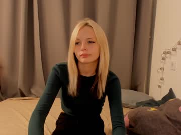 female cam girl reginamarini image #2580497