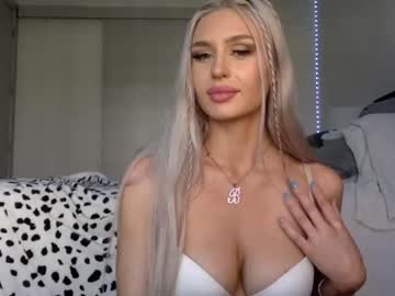 female cam girl bunnykhalissi image #2161901