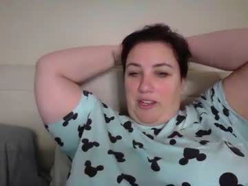 female cam girl anniegetyourgun image #1217739