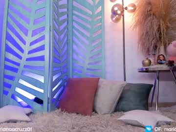 female cam girl mariannacruzz image #2046812