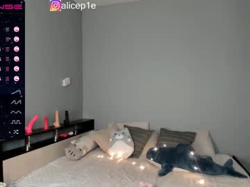 b0rn_t0_p0rn  female  webcam