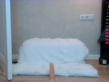 female cam girl loonyko image #1272599