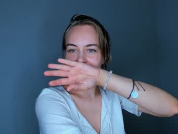 female cam girl lindamildreda image #3948439