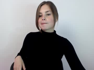 omelia_cute  female  webcam