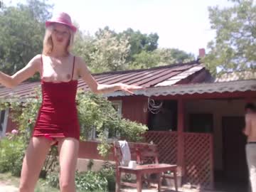 female cam couple danamily image #1805689