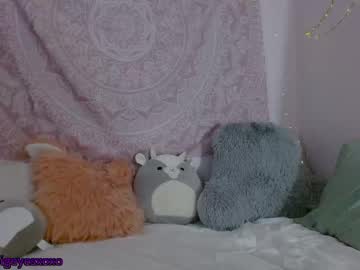 female cam couple bigeyesxo image #2714262