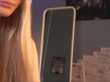 female cam girl white_godness image #3419732