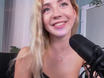 female cam girl emmi_rosee image #953168