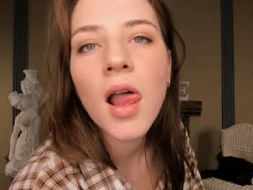 female cam girl kaitlynleea image #3859043