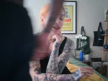 female cam couple mickinmolly image #1341348