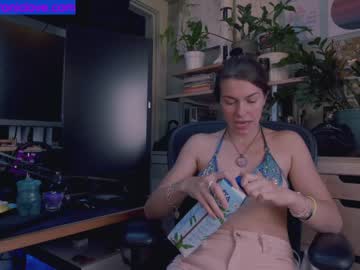 female cam girl chroniclove image #2556829