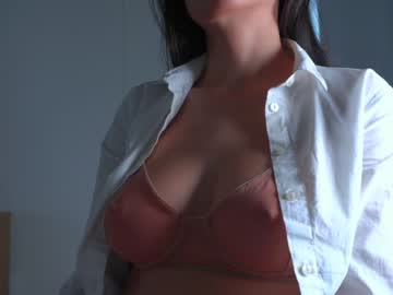 female cam girl houseofkei image #1492237