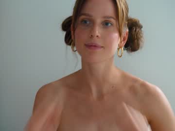 female cam girl ellaa91 image #2110790