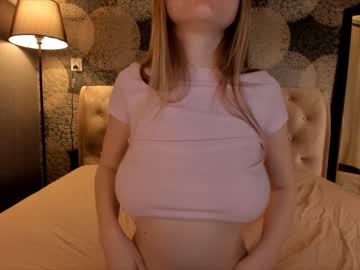 female cam girl crystalreves image #1372231