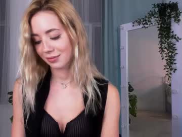 female cam girl emmi_rosee image #953067