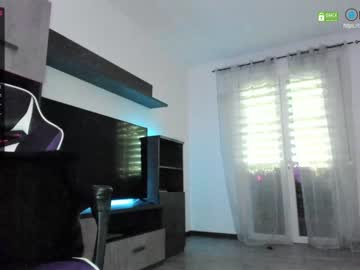 female cam girl xxxhoneyxx image #2587722