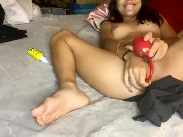female cam couple bellaandchad image #4023904