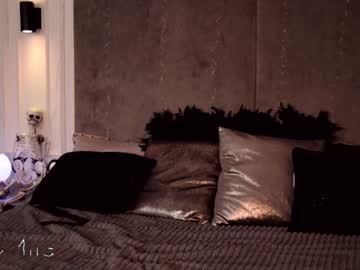 female cam girl miladenver image #2416745