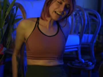 female cam girl lizmreow image #2112590