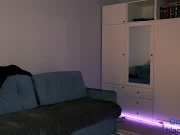 female cam girl _blackbee_ image #2326732
