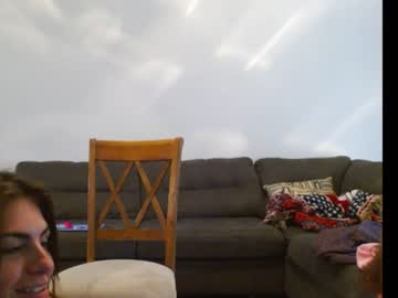 female cam couple biggynsmalls image #2727412