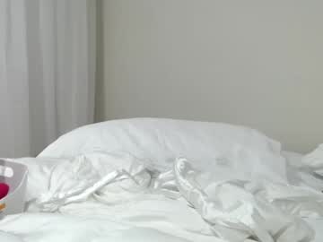 female cam girl hornypetitegirl77 image #3133931