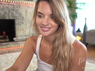 female cam girl phoenix_taylor image #2141044