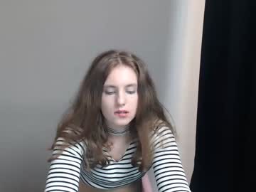 female cam girl mija_mari image #3091087