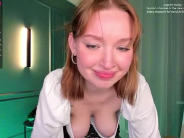female cam girl dinablush image #3708966