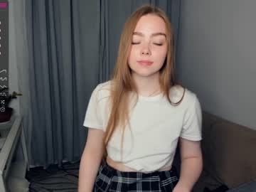 female cam girl simplpresent image #3929623