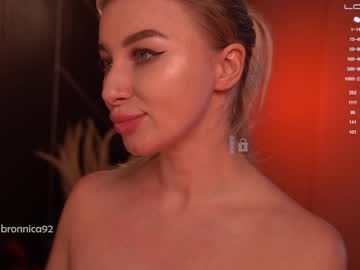 female cam girl bronnica image #3280833