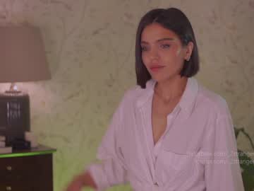 female cam girl _2strangers image #2420641