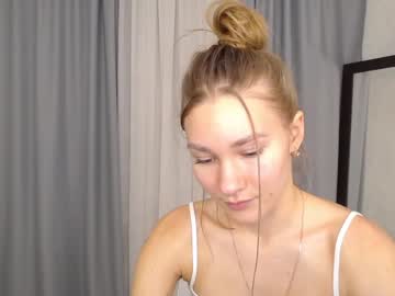 female cam girl teonasafina__ image #3509234