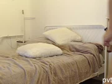 female cam couple monaher image #2663416