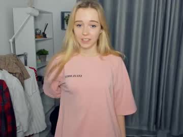 female cam girl fresh_cherries image #3954810