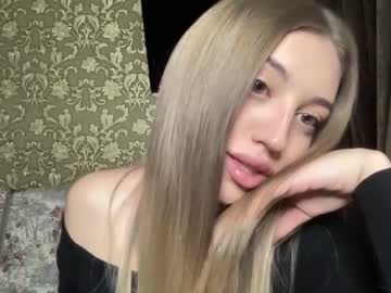 female cam girl lily_hun image #612543