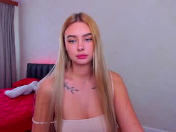 female cam girl 8a8y_nura image #3583285