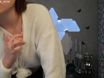 female cam girl lesliekorfs image #4058592