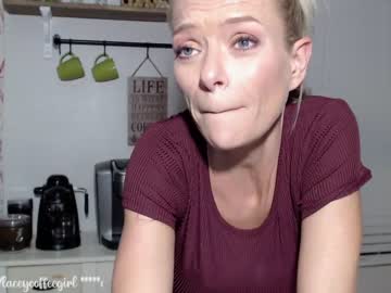 female cam girl laceycoffeegirl image #409593