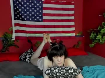 female cam girl tina_youn image #2140457