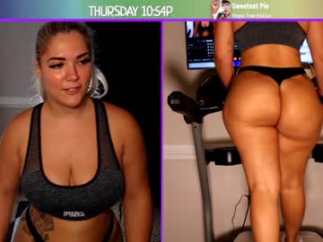 female cam girl milavalentinax image #2306323