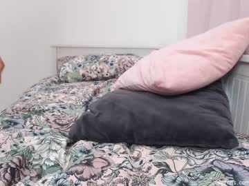 female cam girl ambertan1 image #687615