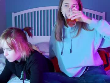 ella_glam  female  webcam