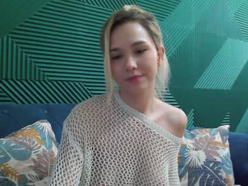 karinalin18  female  webcam