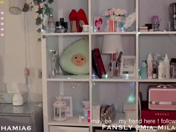 female cam girl mia_milagros image #3101951