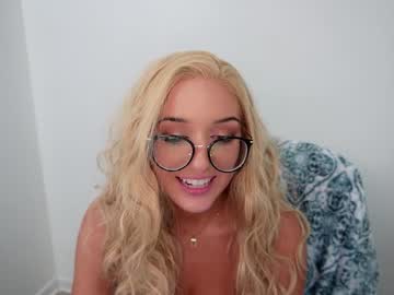 female cam girl siennaissubmissive image #3950526