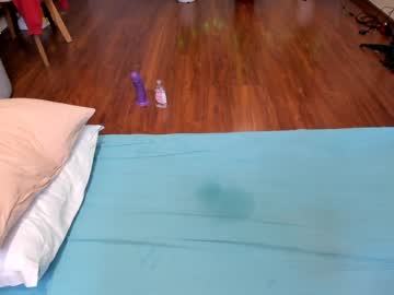 female cam girl nikkisweetie image #962983